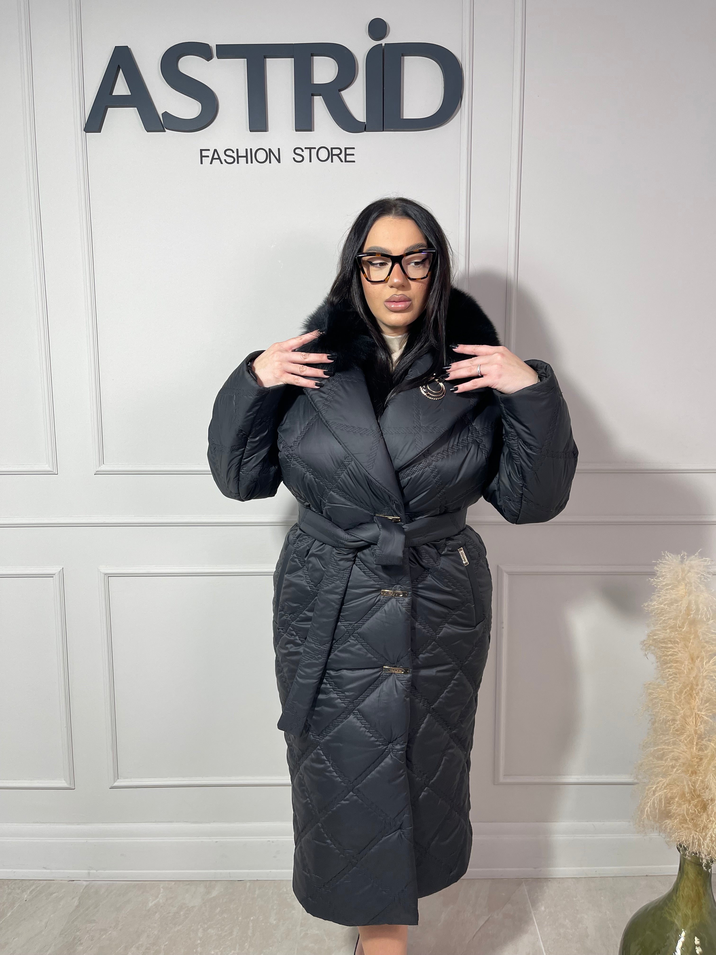 Geaca Freya lungă cu balana la guler și cordon în talie