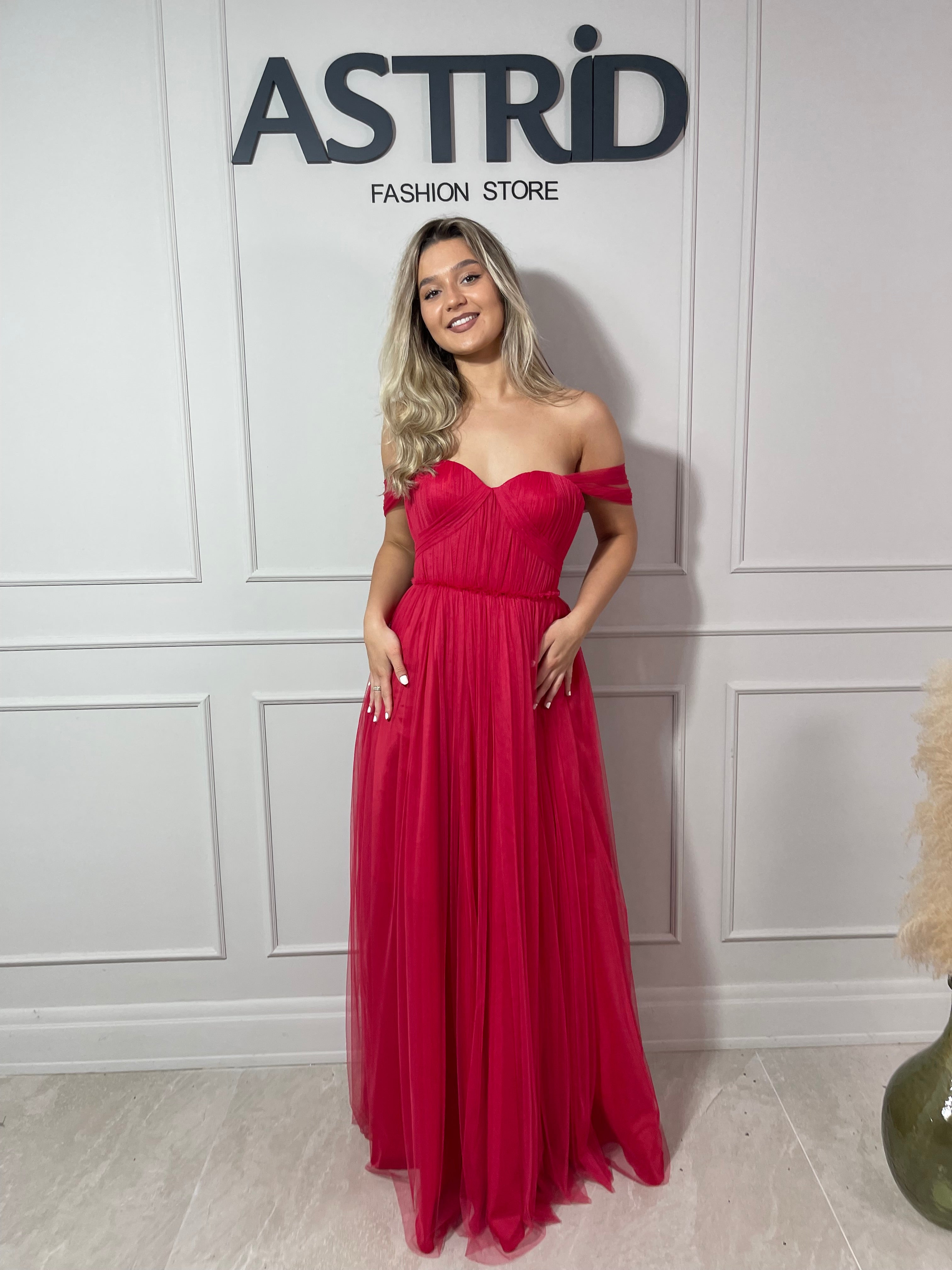 Rochie Laila lungă din voal umeri căzuți și corset la spate