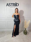 Rochie Raisa lungă aplicații volane în degrade și crăpătură pe picior
