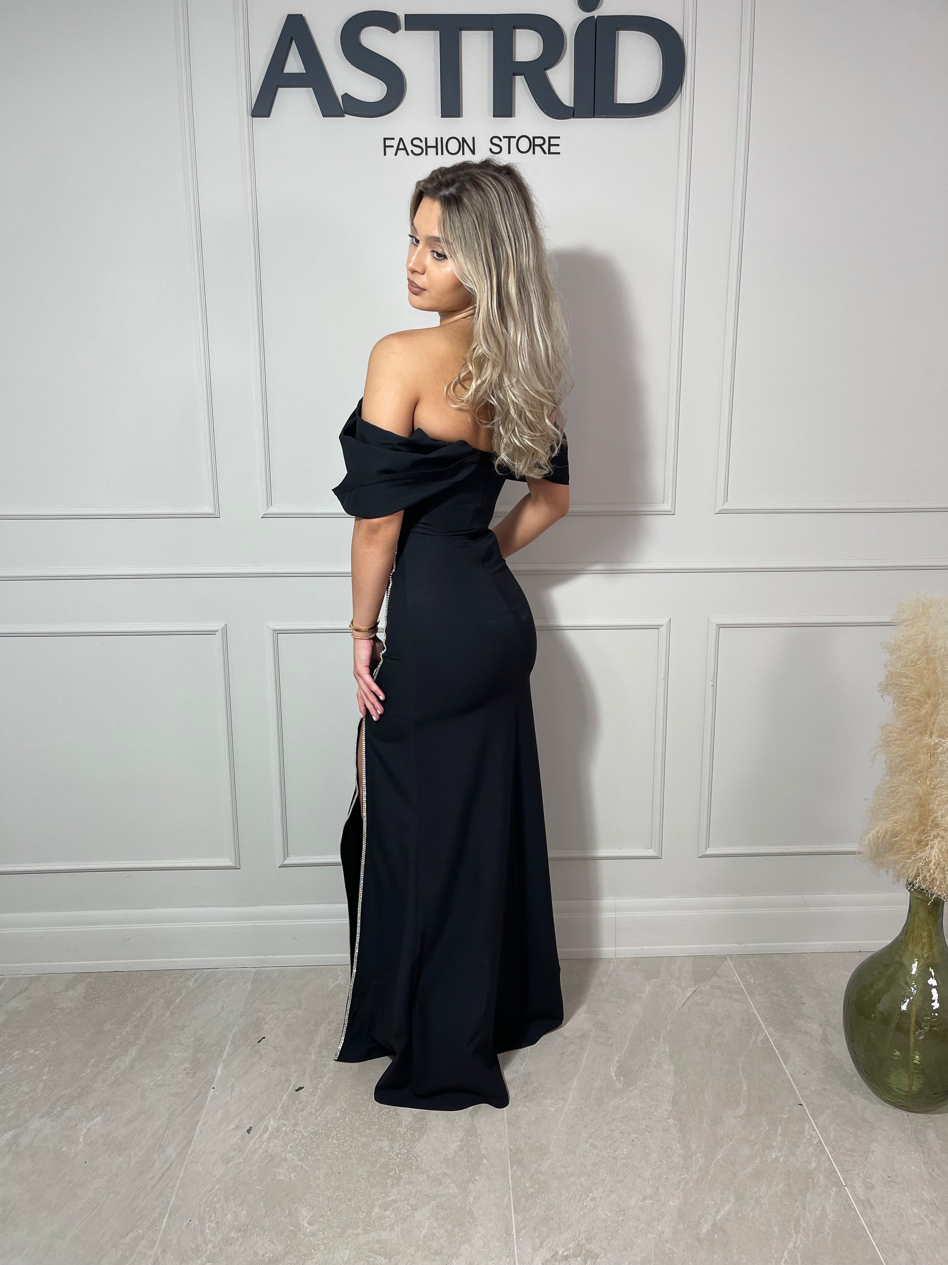 Rochie Erin lungă tip corset mâneci căzute ai aplicații pietre