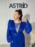 Rochie Siera lungă din voal manela lungă și aplicații pietre la bust