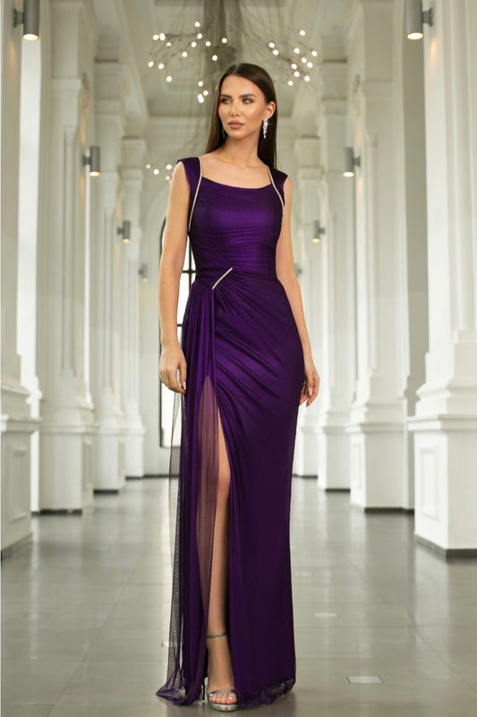 Rochie Gina lungă din mătase naturală crăpătură pe picior și aplicații pietre la umeri și talie