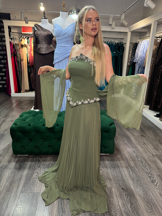 Rochie Olivia lunga cu corset accesorizat cu pietre si fusta plisata