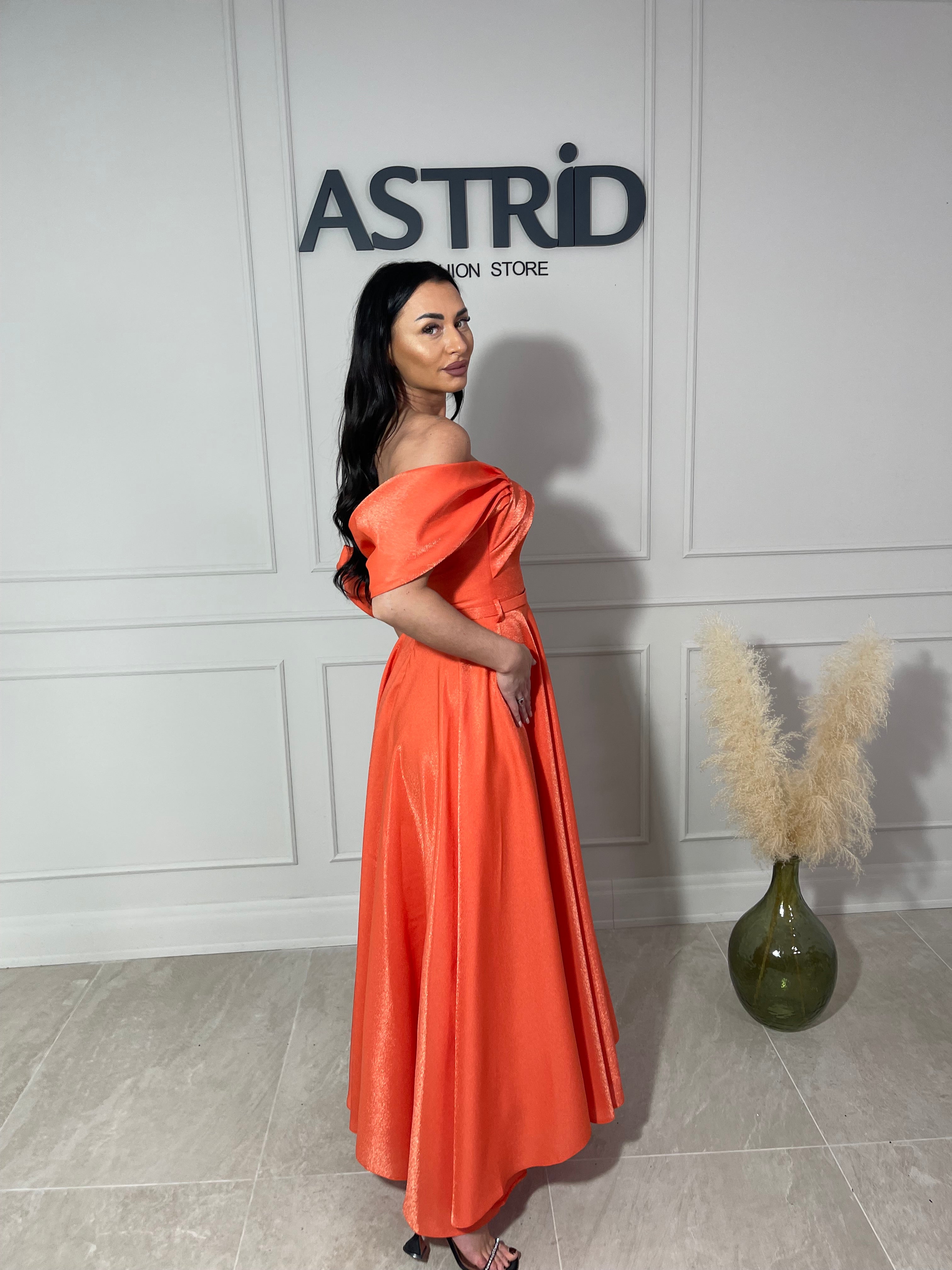 Rochie Monique midi din tafta cu decolteu tip bărcuță