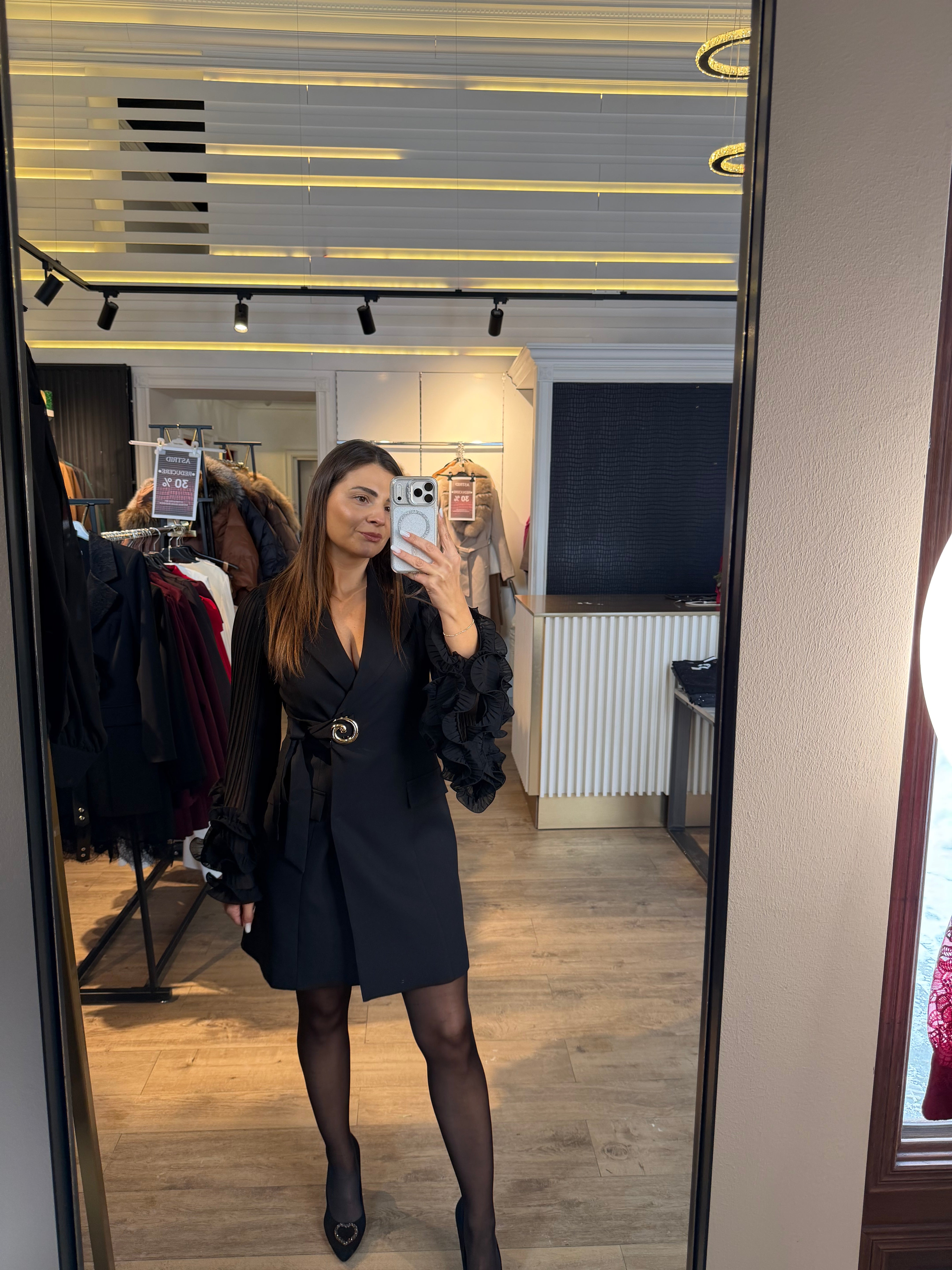 Rochie Pelly stil sacou cu maneci plisata si evazate