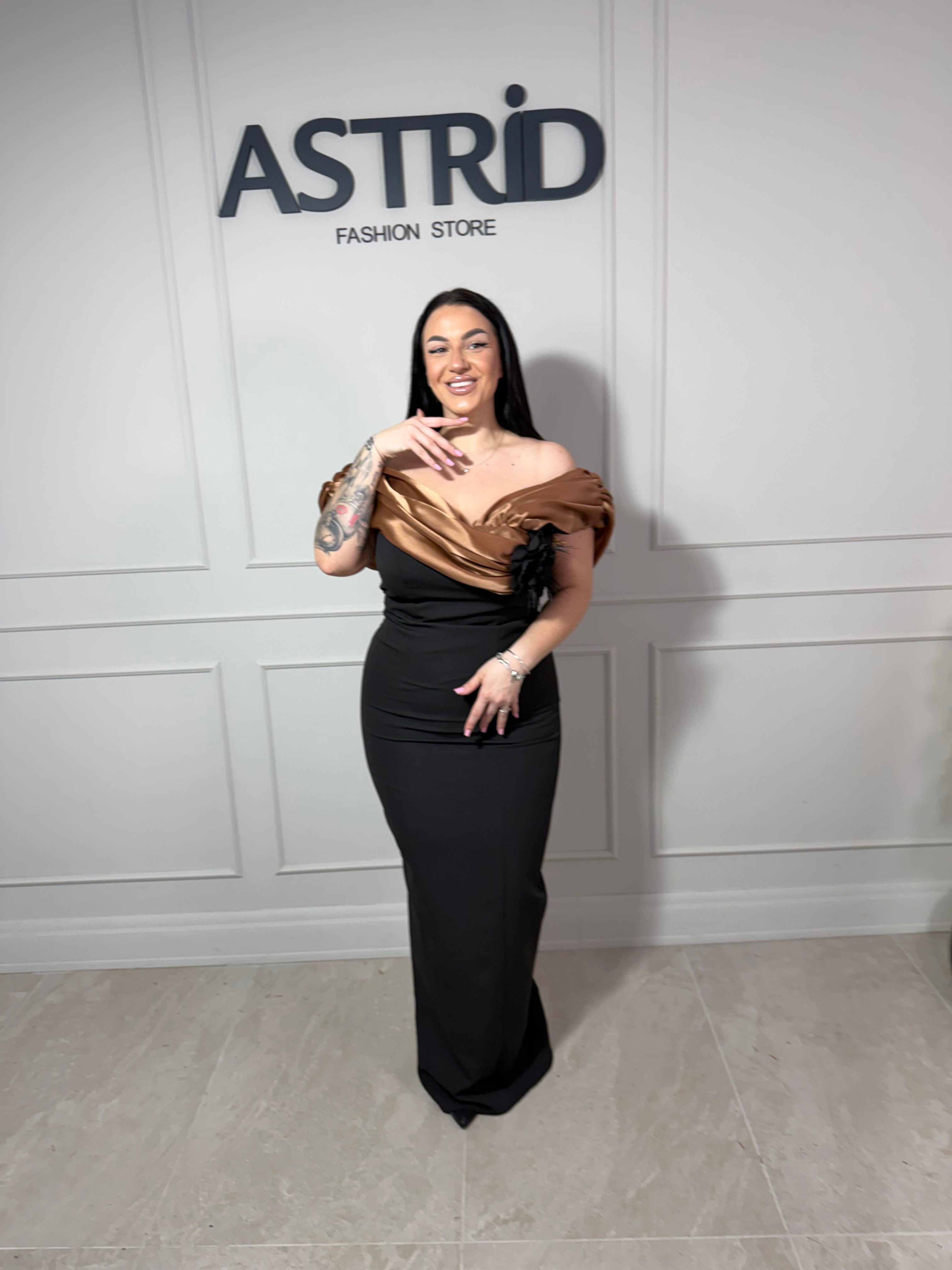 Rochie Salome lungă umeri căzuți satinați