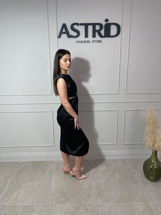 Rochie Paloma midi decupaj talie și aplicații pietre