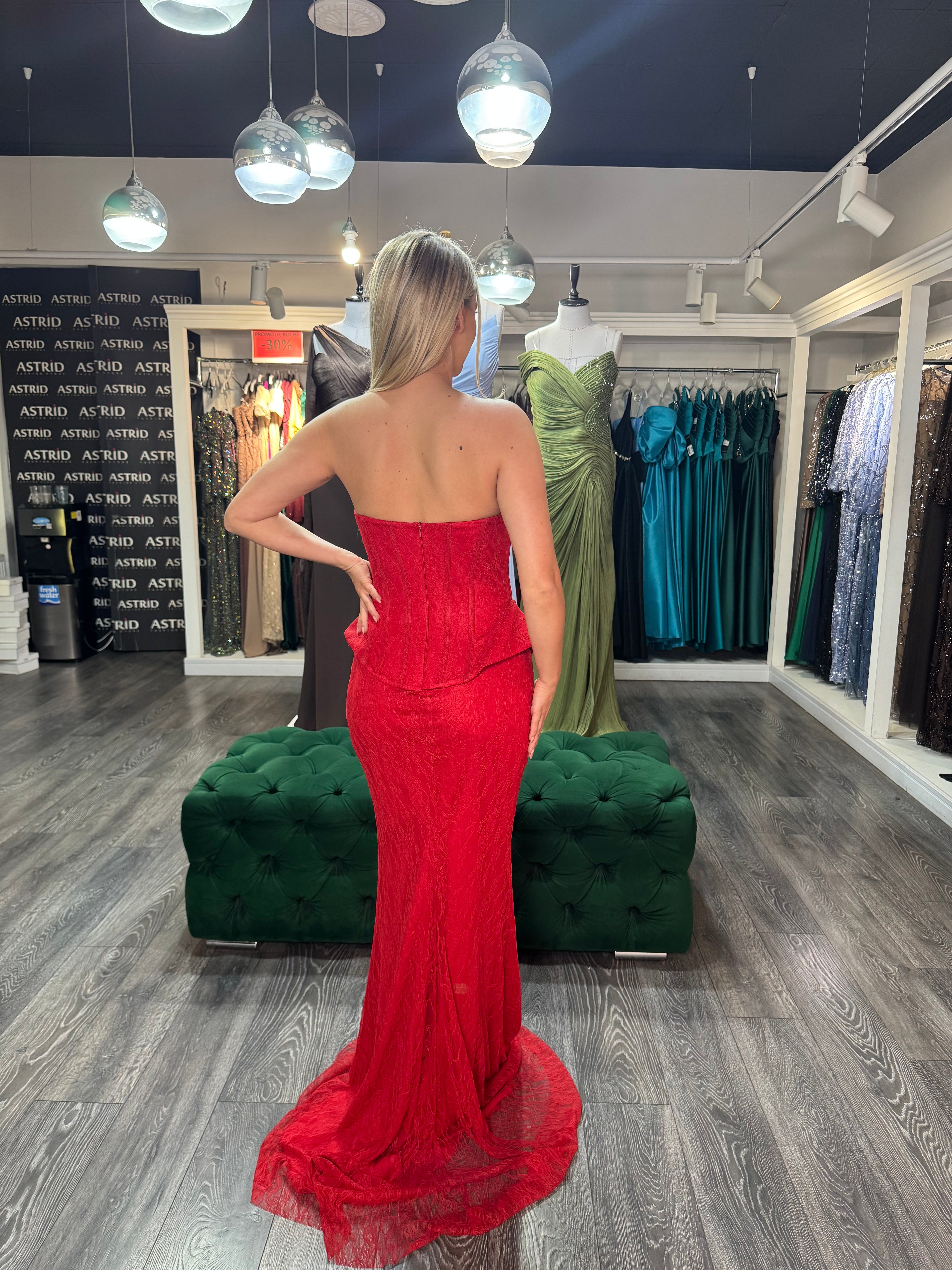 Rochie Rary lunga din dantela cu corset in colt