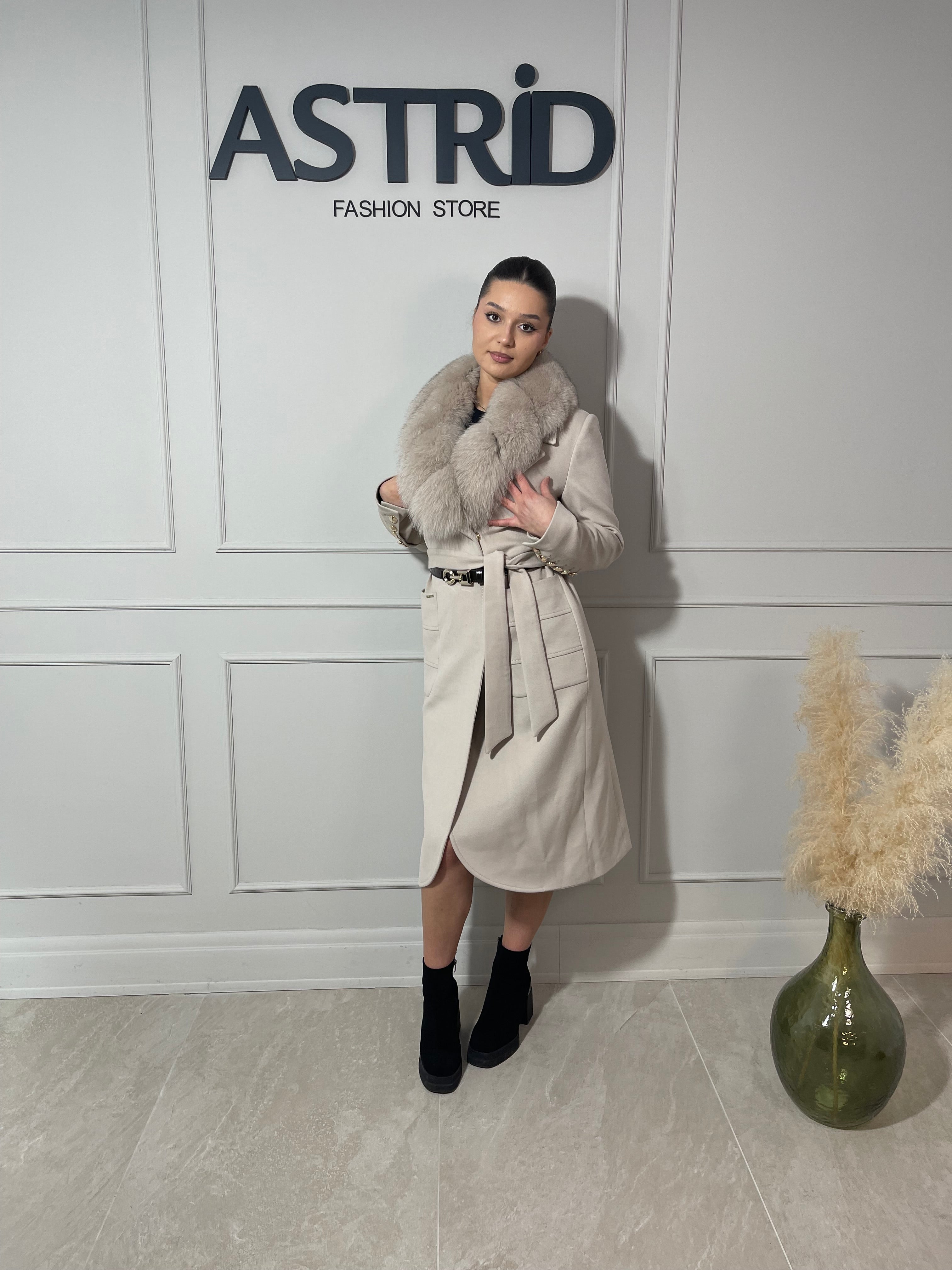 Palton Delia din cașmir blană naturală și cordon în talie