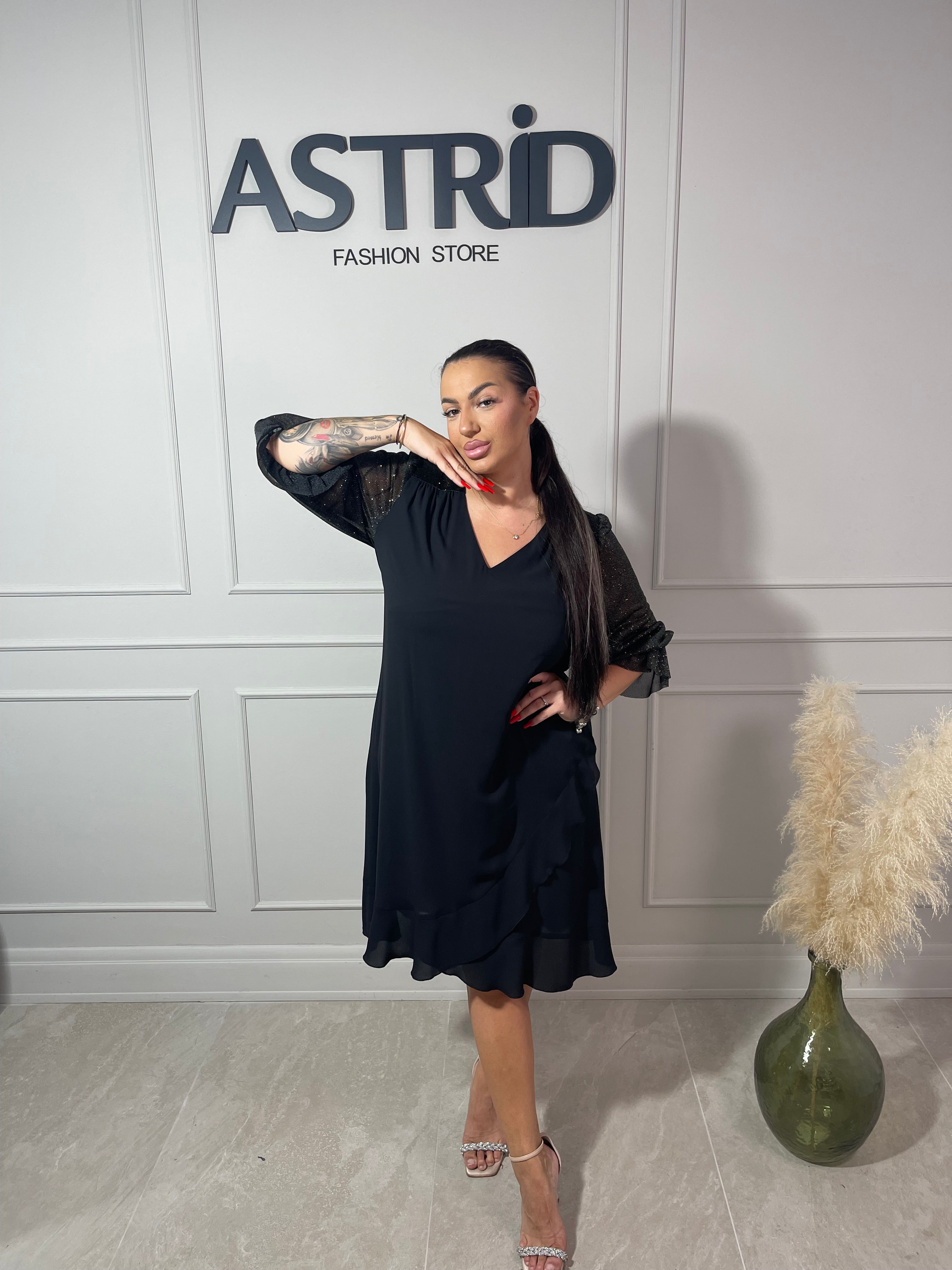 Rochie Olivia midi neagră mânecă 3/4 cu inserții sclipici