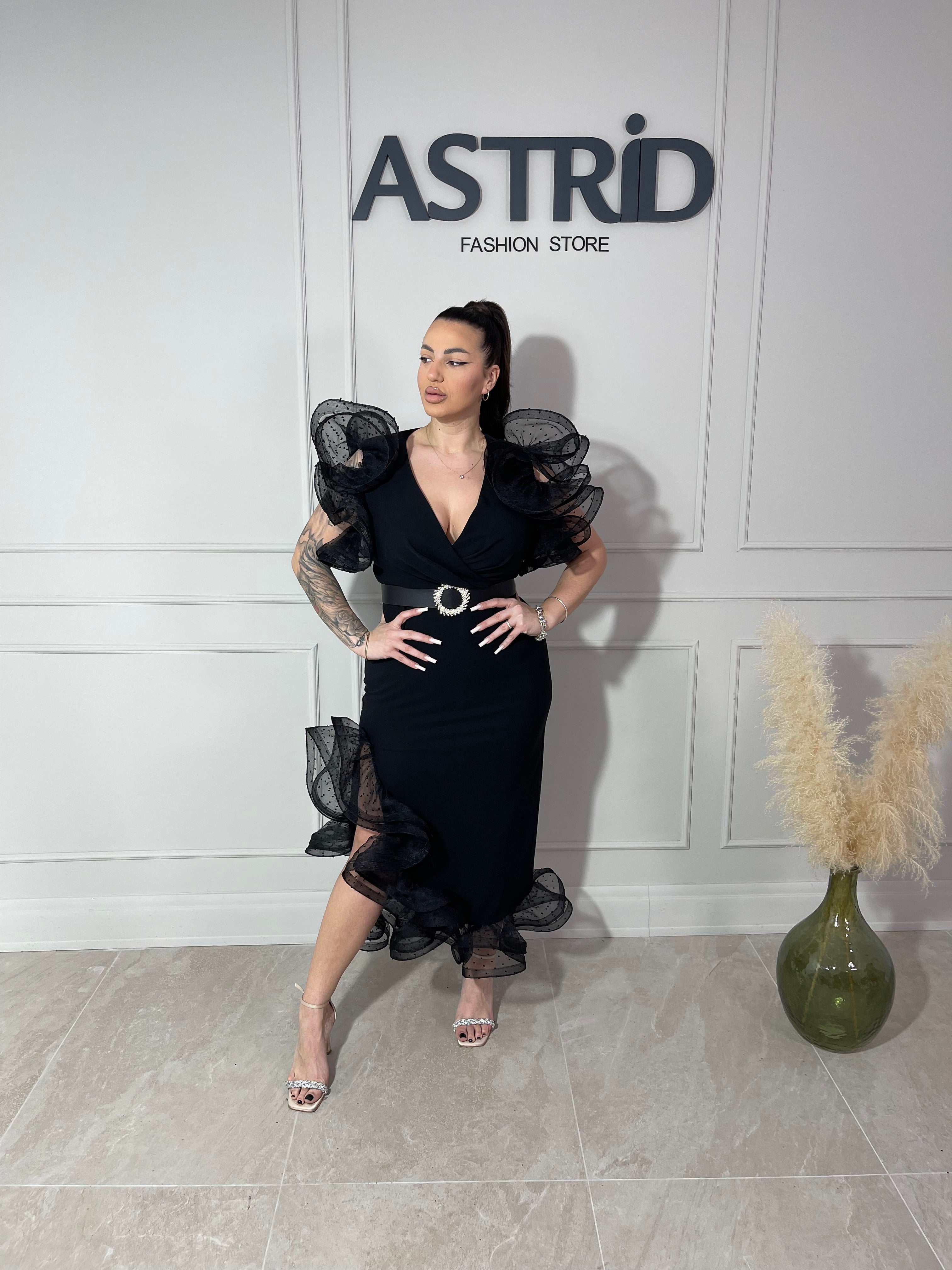 Rochie Elisa midi cu aplicații volane la umăr și picior curea în talie