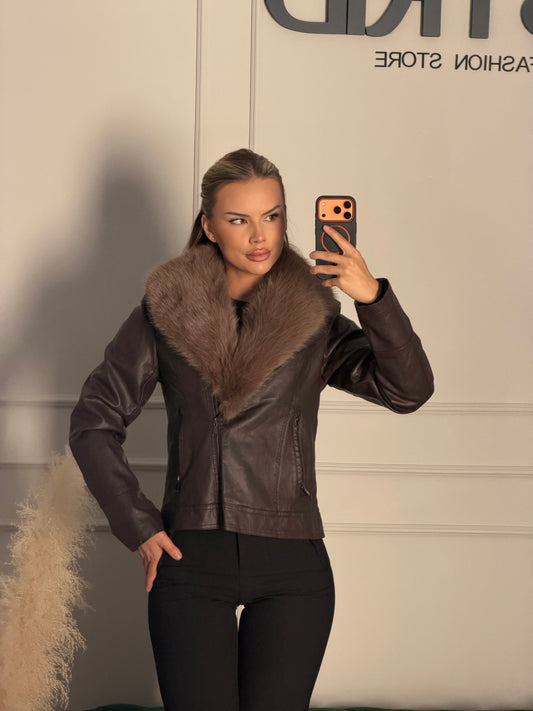 Geaca Adelyn din piele eco si guler din blana artificiala
