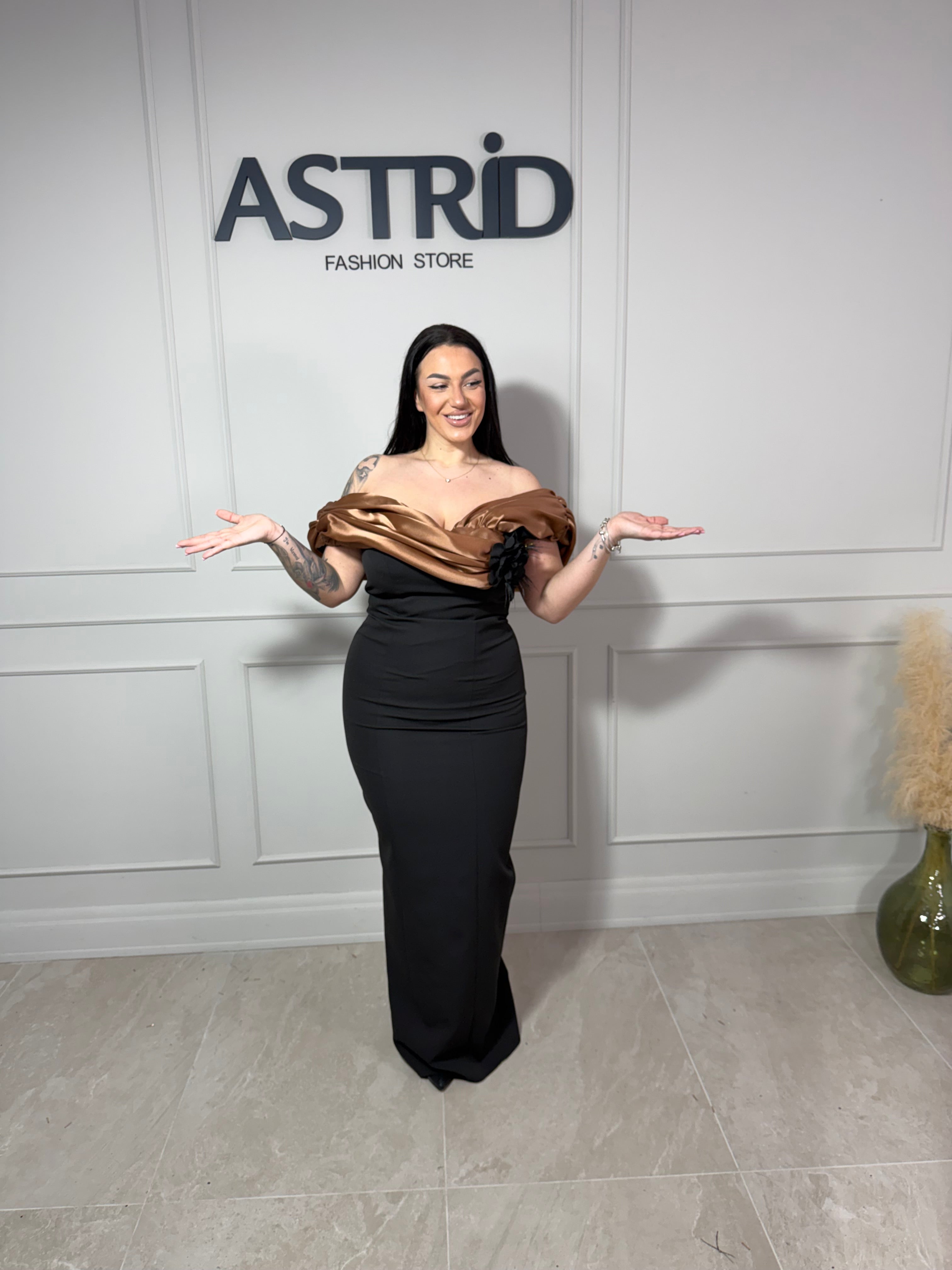 Rochie Salome lungă umeri căzuți satinați