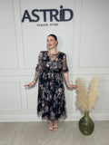 Rochie Raisa, midi din voal cu imprimeu floral.