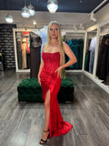 Rochie Redis lunga rosie din licra cu corset din pietre si perle