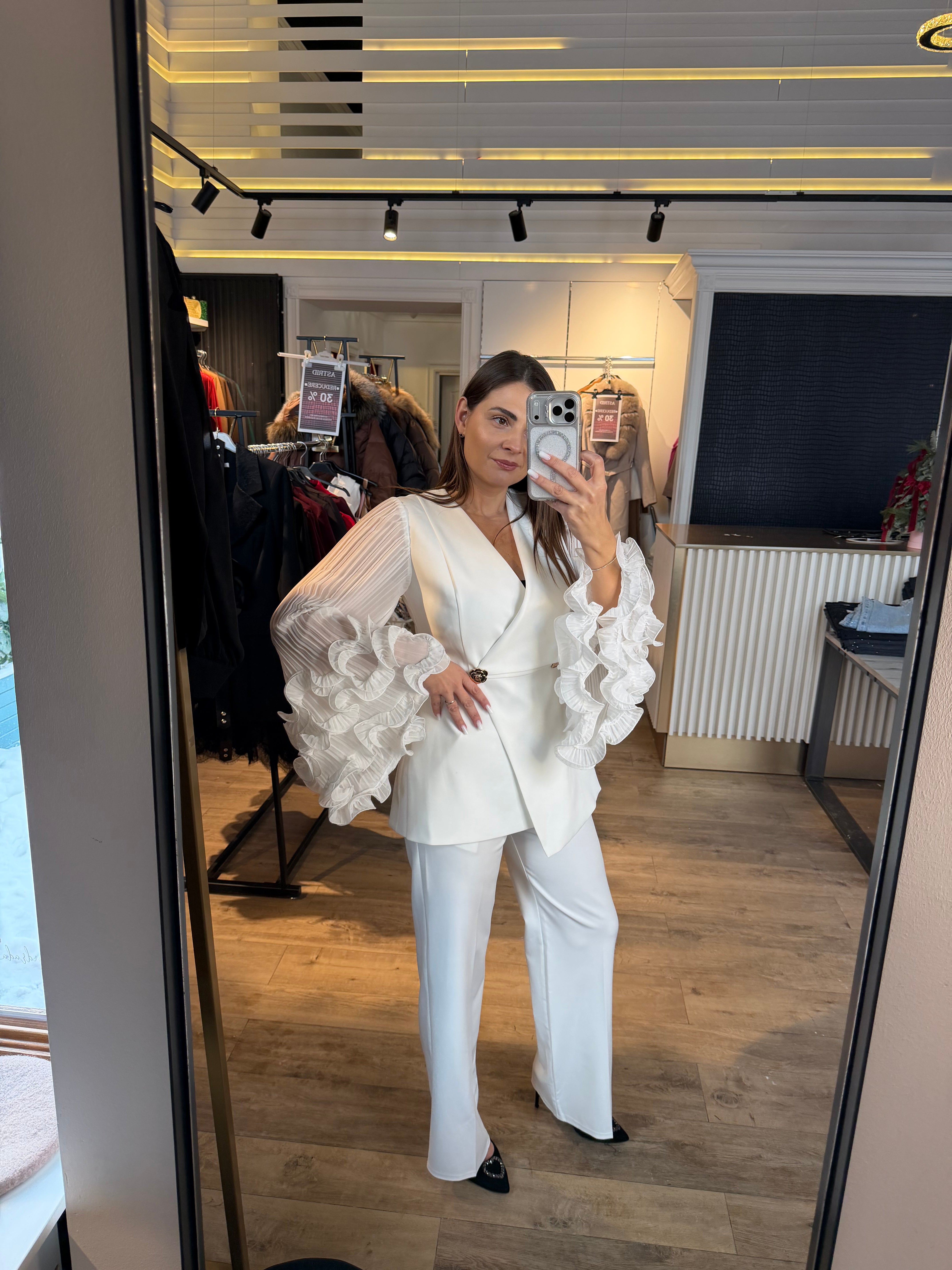 Compleu Angel maneca plisata evazata si pantalon evazat