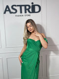 Rochie Afrodita lungă din satin umeri căzuți și falduri în talie