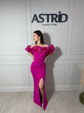 Rochie Bella lungă cu mânecă bufantă și aplicații perle