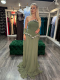 Rochie Olivia lunga cu corset accesorizat cu pietre si fusta plisata