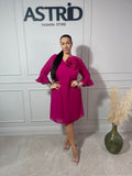 Rochie Jaklin midi fucsia mânecă clopot și accesoriu floare