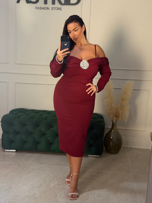 Rochie Adria midi cu umeri tip barcuta si maneci lungi