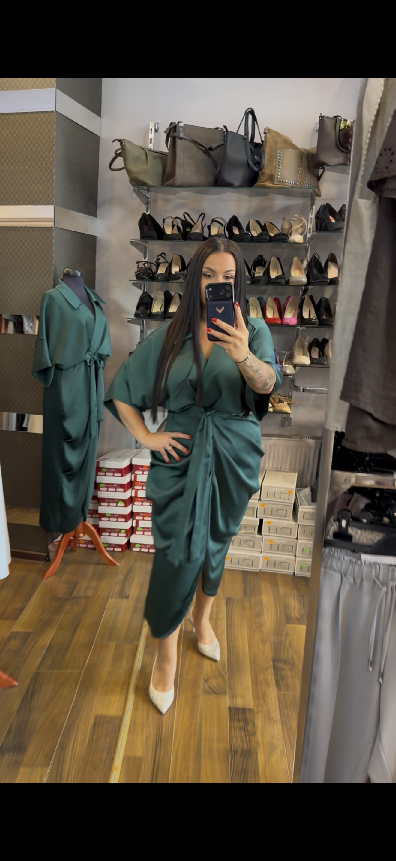 Rochie Tilli midi din satin cu nod in talie
