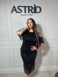Rochie Vanessa midi umeri decupați aplicații paiete și franjuri