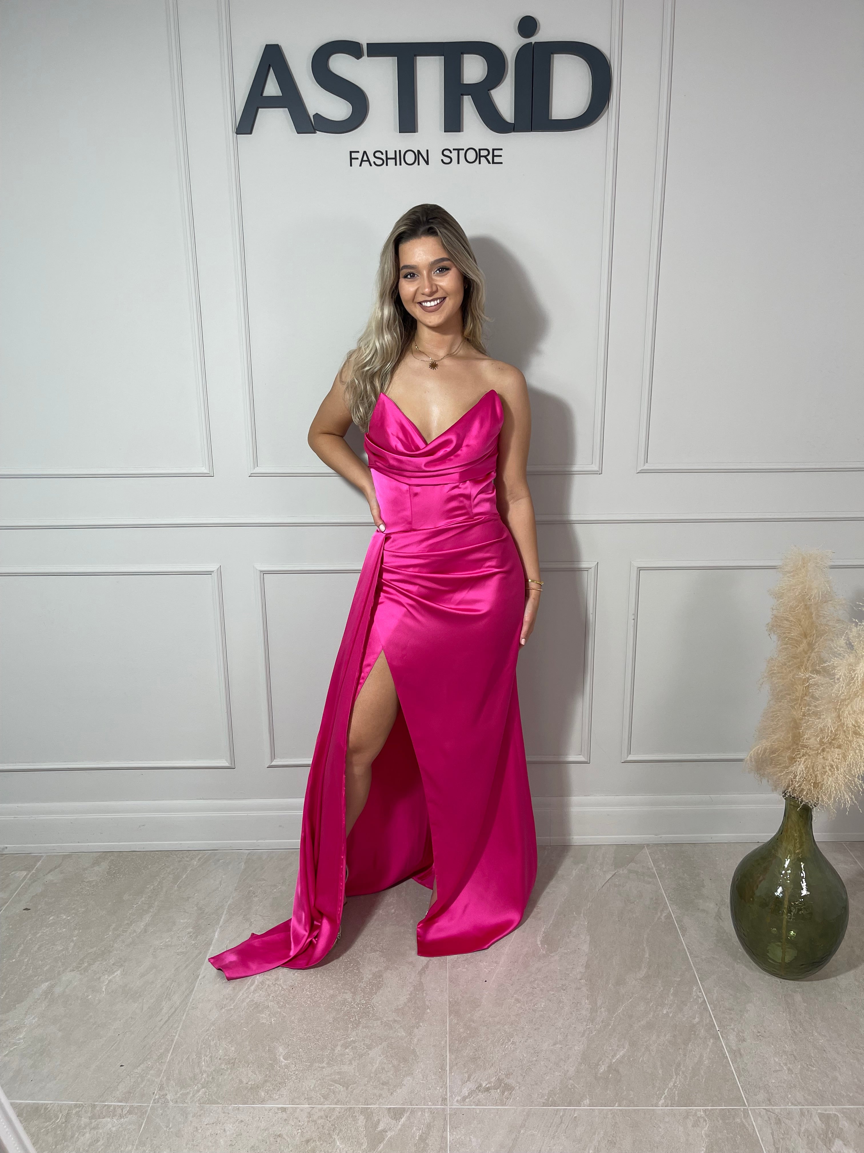 Rochie Ama lungă cu corset și falduri în talie