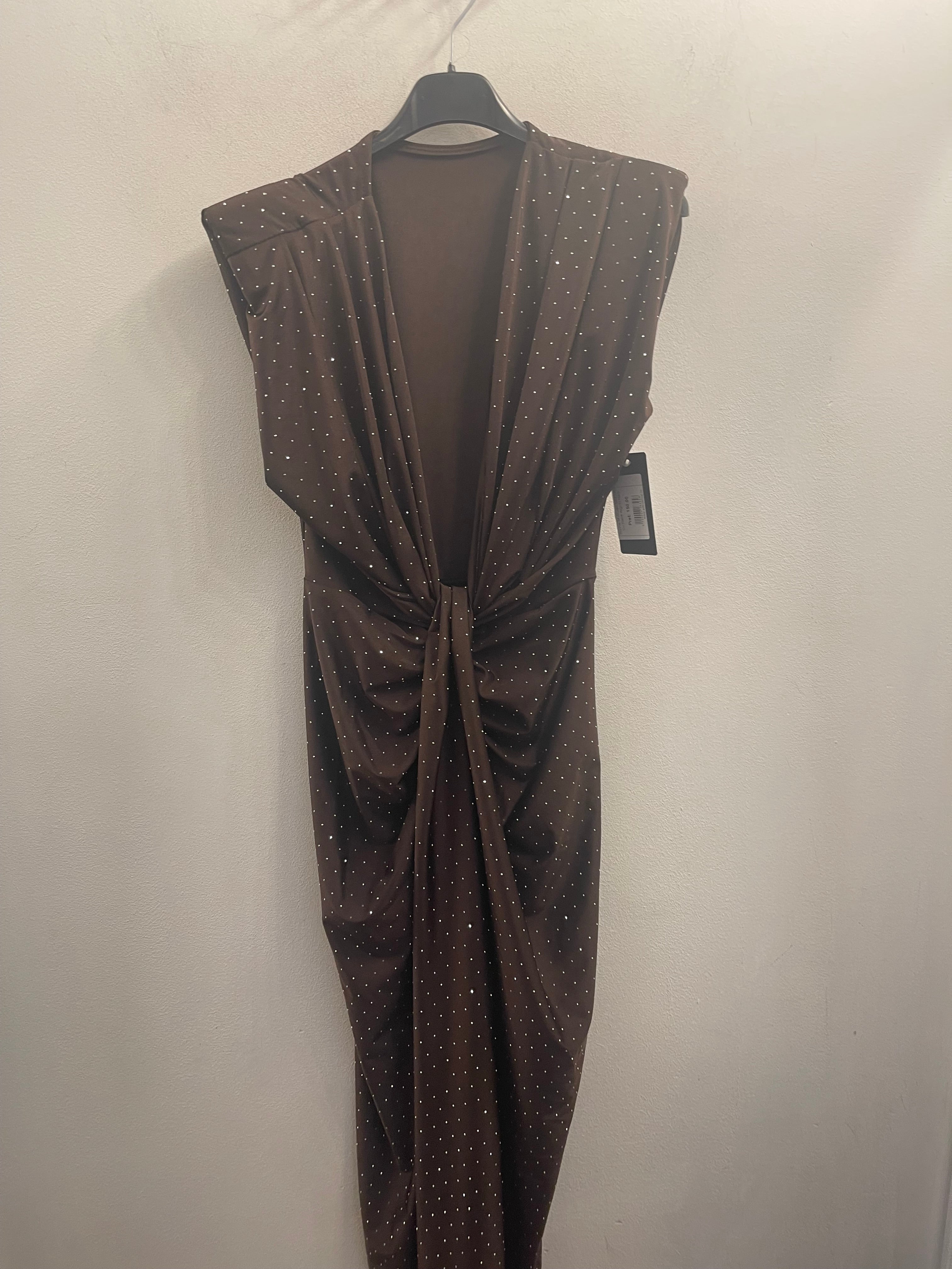 Rochie Mia midi nod în talie și aplicații pietre