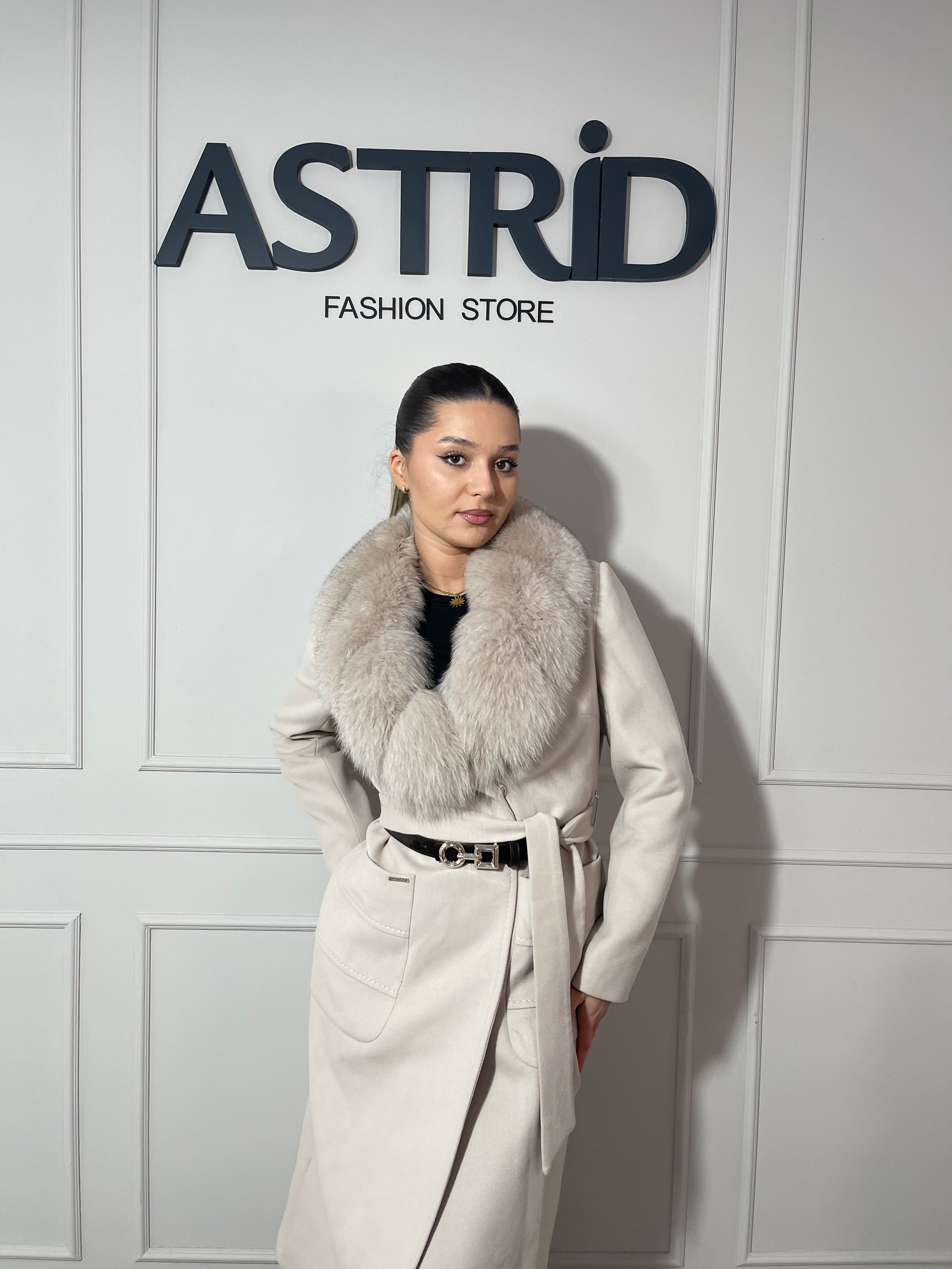 Palton Delia din cașmir blană naturală și cordon în talie