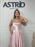 Rochie Karla, lungă din tafta, cu croială amplă și bust decorat cu aplicații strălucitoare, ideală pentru un look elegant și rafinat