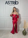 Rochie Bella lungă din satin pietre la bust și talie mâneci bufante detașabile