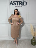 Rochie Sabrina midi cu mânecă lungă aplicații paiete și floare pe umăr