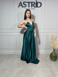 Rochie Cecilia lungă din satin bretele subțiri și crăpătură pe picior