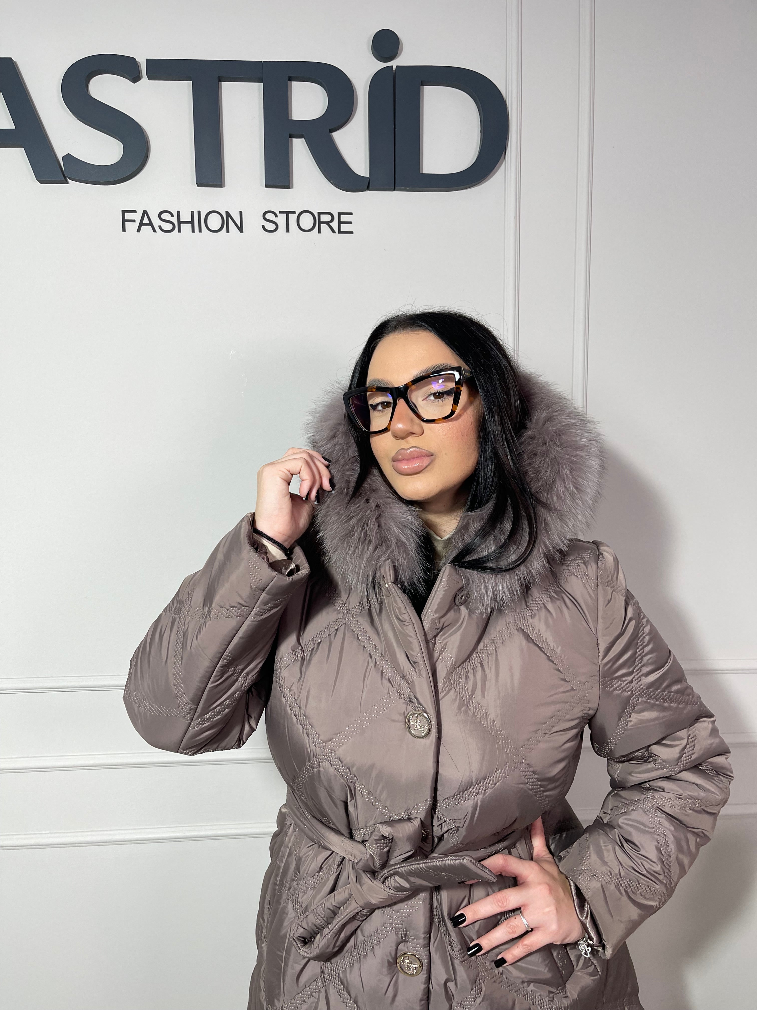 Geaca Tessa lungă închidere cu capse și cordon în talie