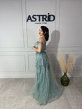 Rochie Hannah lungă aplicații pietre sclipici trenă din tiul și crăpătură pe picior