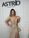 Rochie Carla lungă elegantă decorată cu paiete strălucitoare