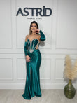 Rochie Aura lungă, evidențiază elegant silueta. Corset cu detalii strălucitoare și mănuși.