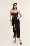 Rochie Elsa midi tip corset crapatura pe picior cu aplicatii pietre si pene.