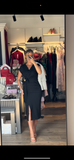 Rochie Aslena midi cu decolteu un V si funda in talie