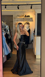 Rochie Pedri lunga din licra satinata cu aplicatii pietre si corset la spate