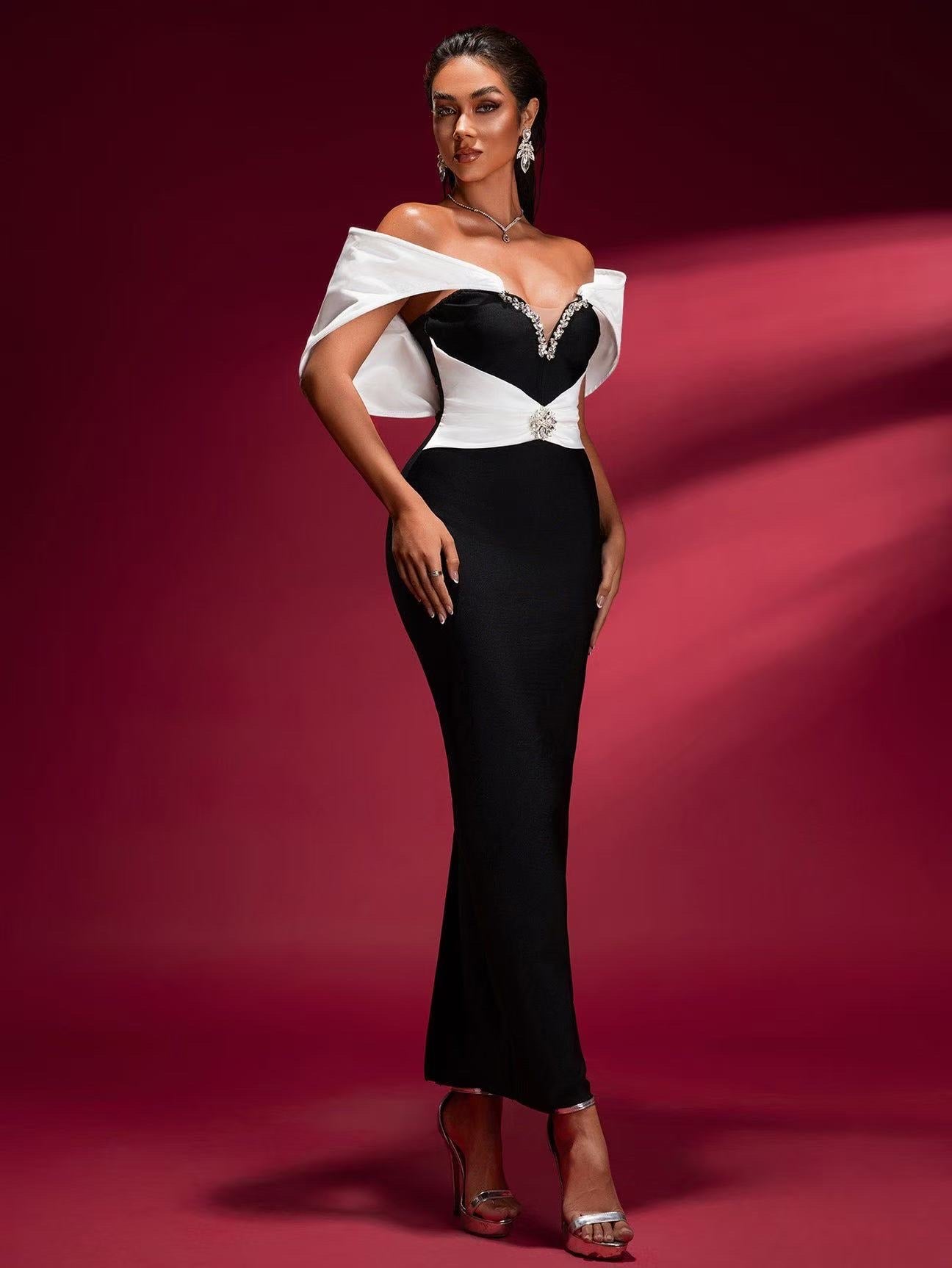 Rochie Namid lunga din bandaj tip barcuta