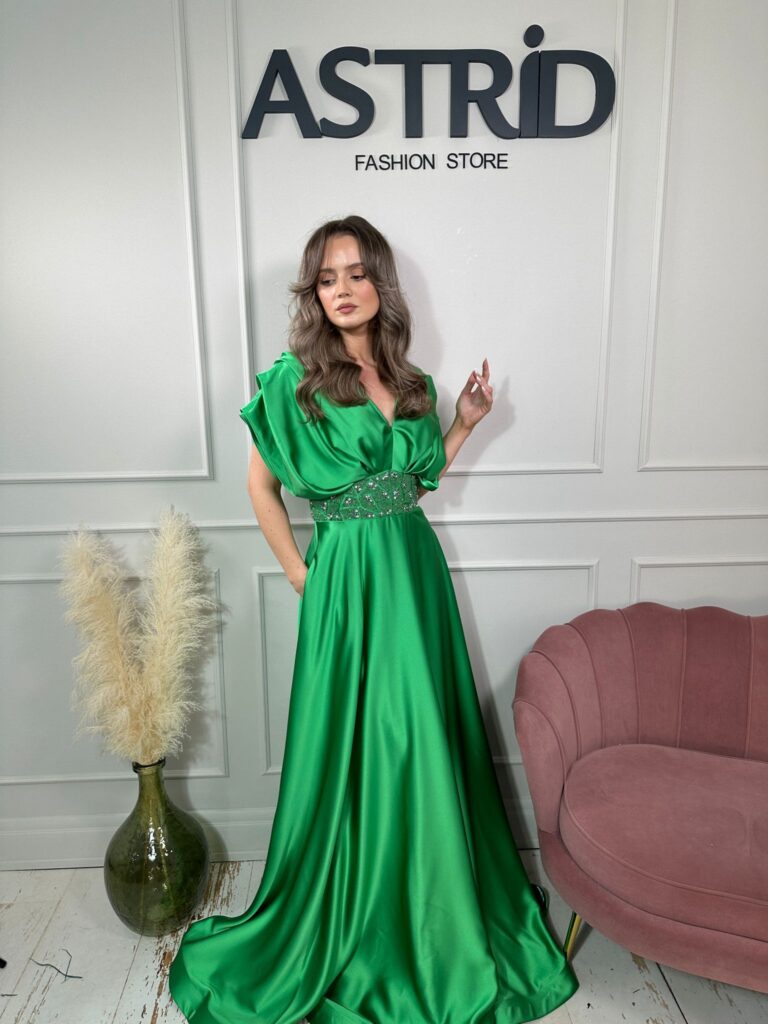 Rochie Leny satin  lunga verde cu pitre in talie