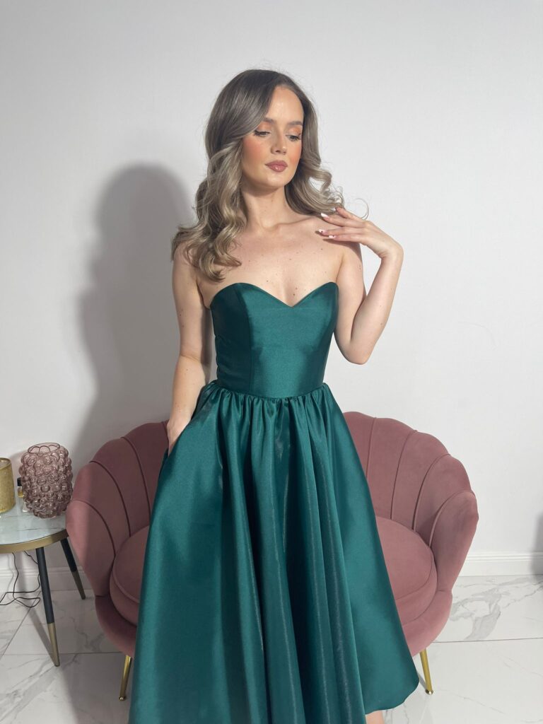 Rochie Eli midi din tafta tip corset umeri goi si buzunare.