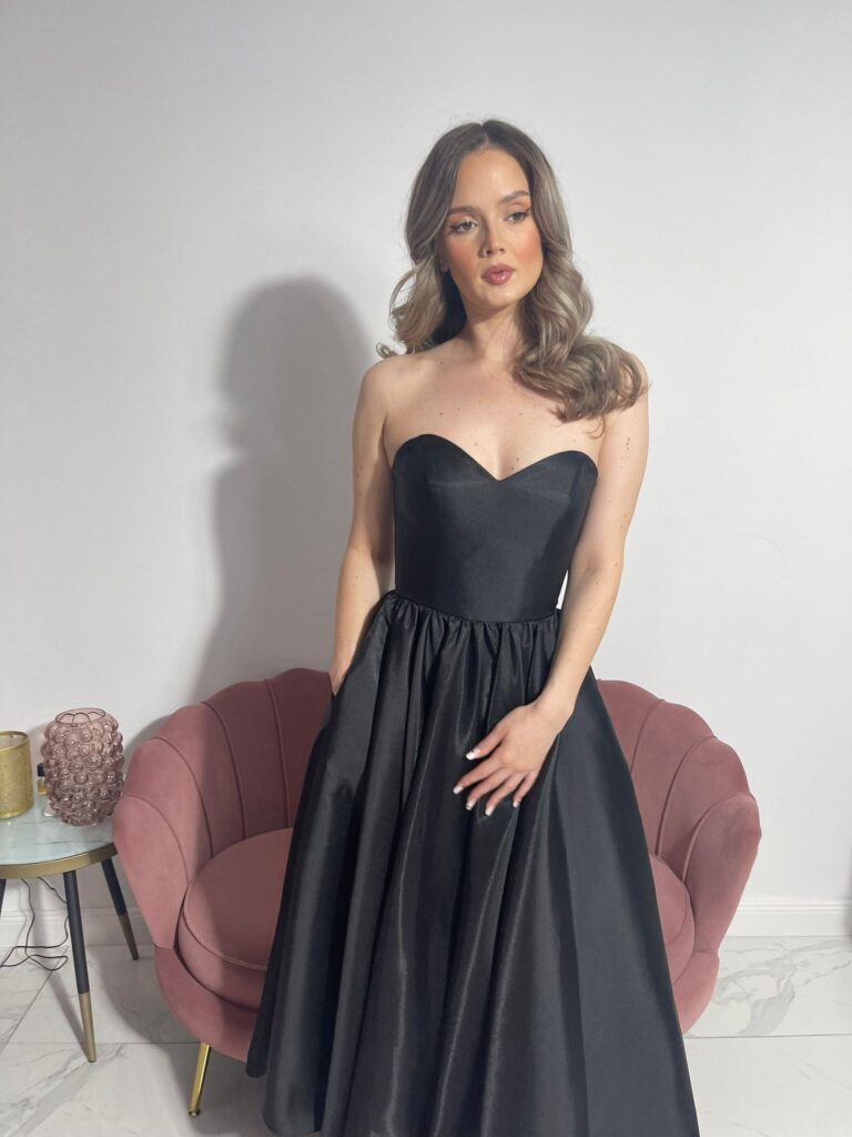 Rochie Eli midi din tafta tip corset umeri goi si buzunare.