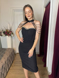 Rochie Naty midi tip corset aplicatii pietre la bust si accesoriu gat din pietre negre