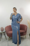 Rochie Lindy lunga pe corp cu accesoriu argintiu lateral si maneca scurta