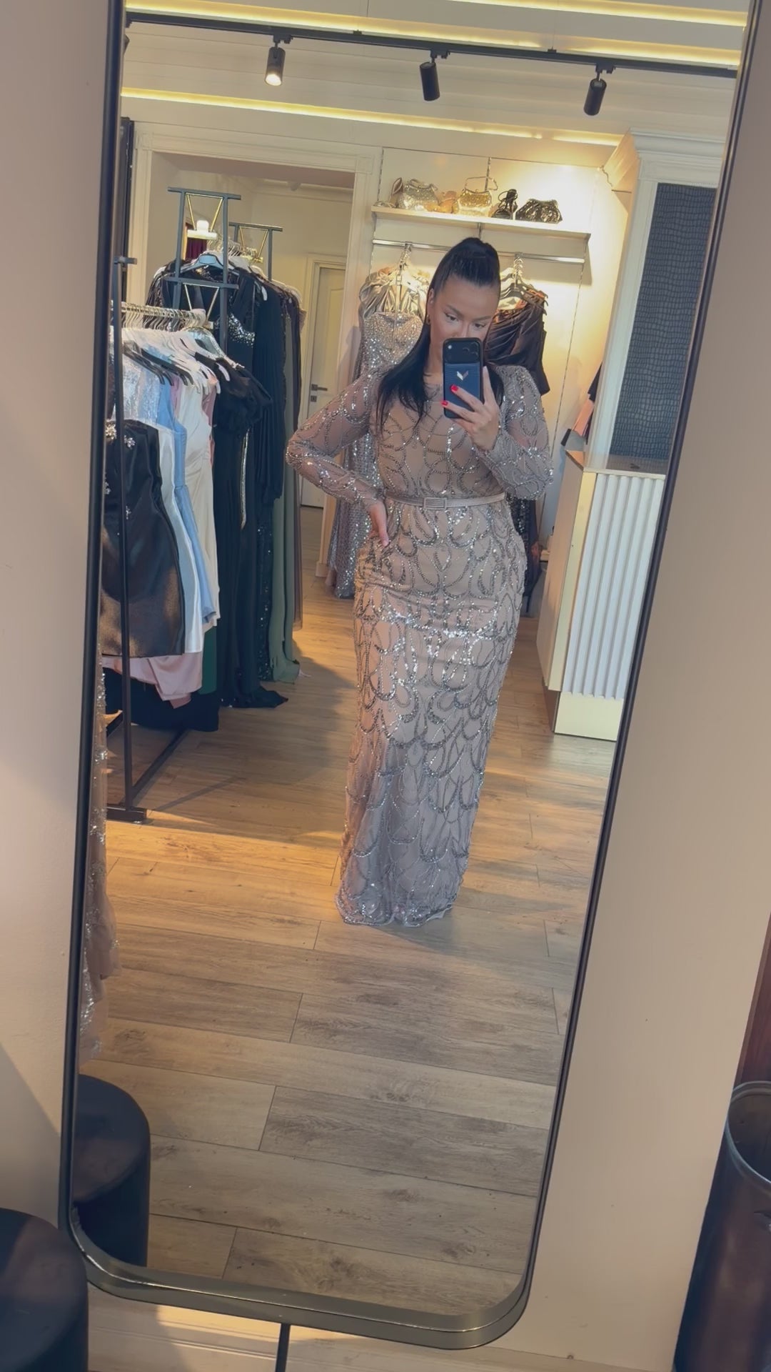 Rochie Azra lunga cu maneci lungi si aplicatii pietre