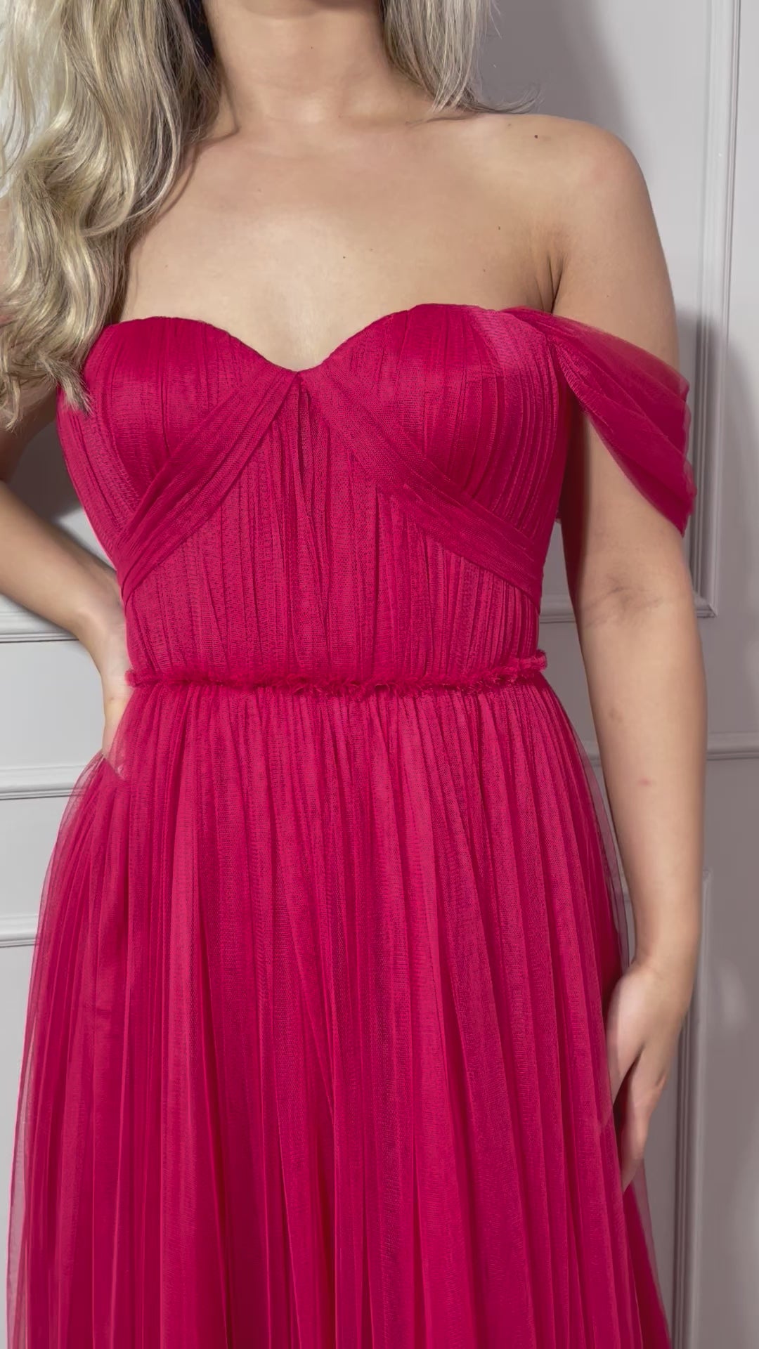 Rochie Laila lungă din voal umeri căzuți și corset la spate