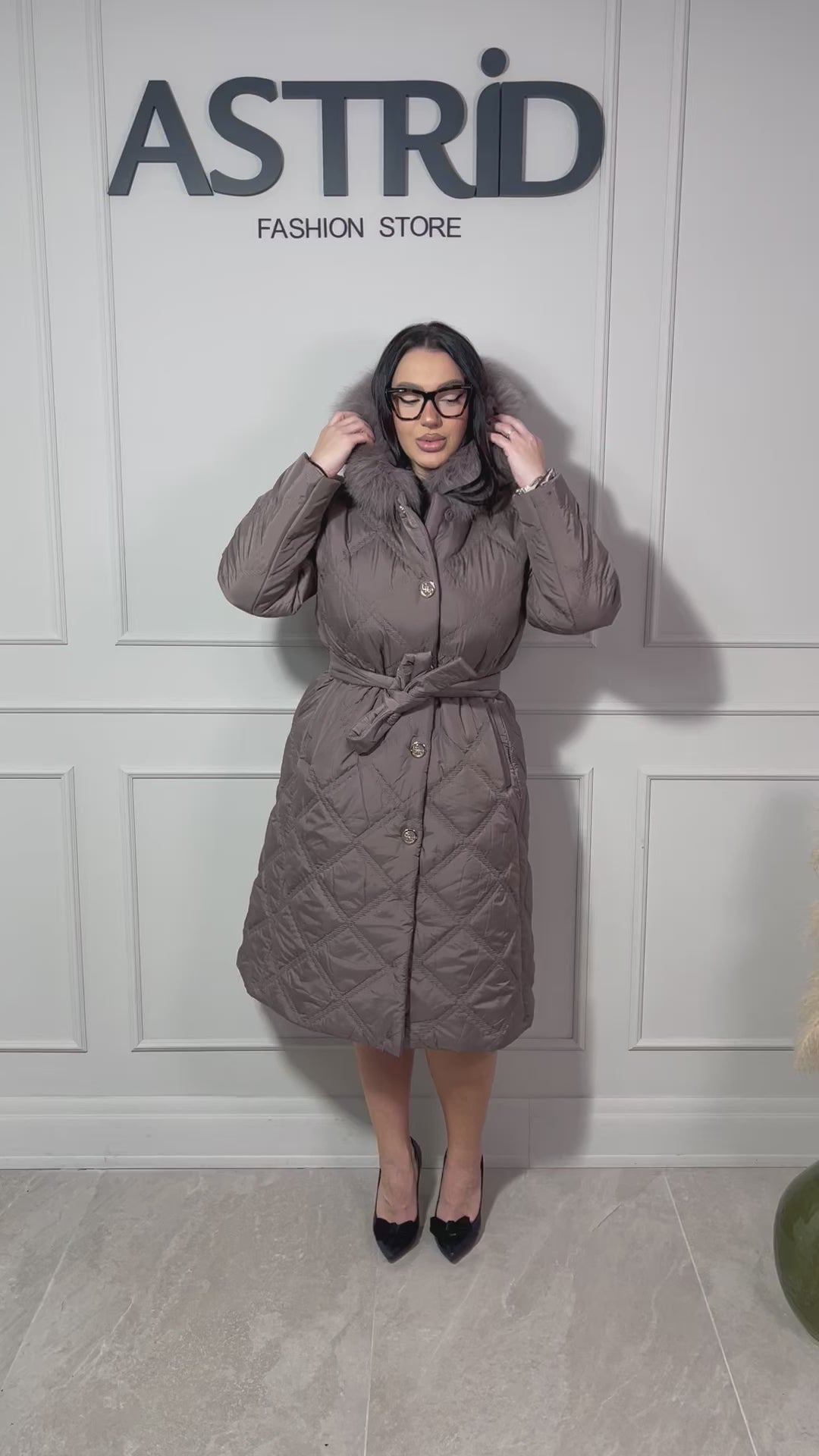 Geaca Tessa lungă închidere cu capse și cordon în talie